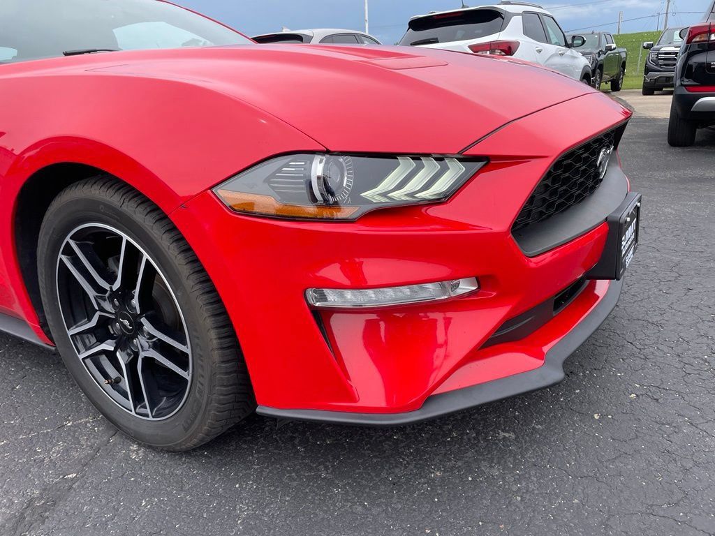 Used 2018 Ford Mustang Premium RWD image 34
