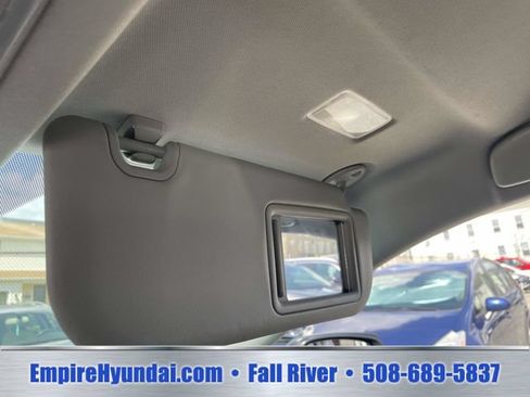 Used 2022 Toyota RAV4 LE AWD/4WD image 30