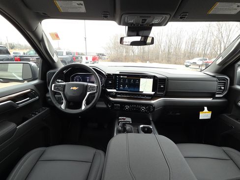 New 2026 Chevrolet Silverado 1500 LT w/ Z71 Off-Road Package image 31