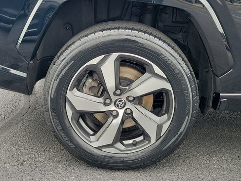 Certified 2021 Toyota RAV4 SE w/ Weather & Moonroof Package AWD/4WD image 6