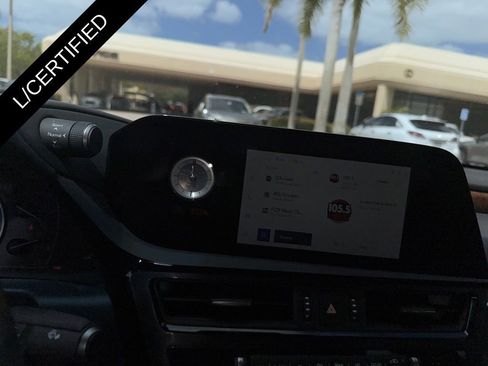 Certified 2025 Lexus ES 350 w/ Premium Package image 14