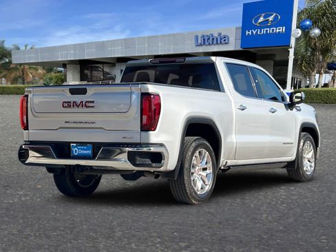 Used 2021 GMC Sierra 1500 SLT w/ SLT Convenience Package image 2