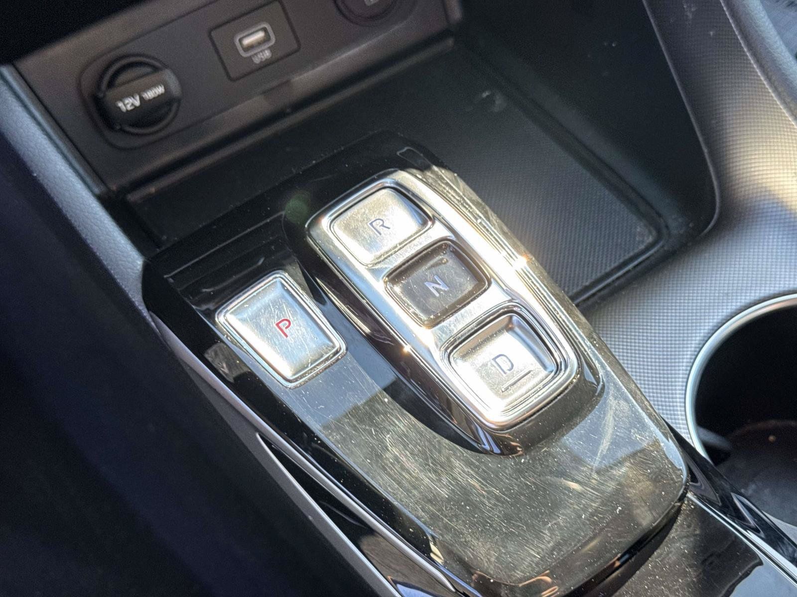 Used 2021 Hyundai Sonata SE w/ Winter Weather Package FWD image 24