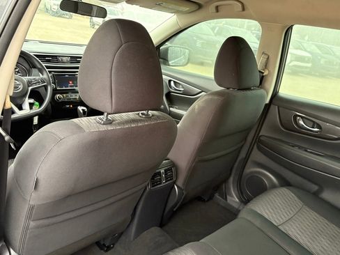 Used 2018 Nissan Rogue S image 33