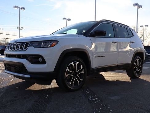 Used 2024 Jeep Compass Limited image 7