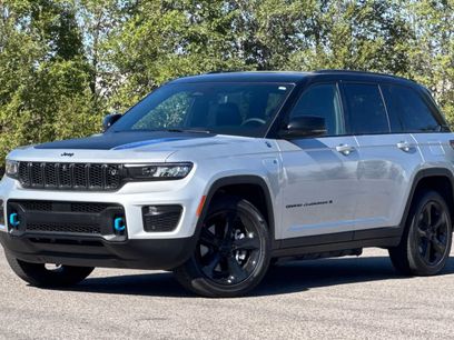 Used 2023 Jeep Grand Cherokee Trailhawk w/ Advanced Protech Group II