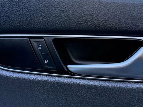 Used 2019 Volkswagen Passat 2.0T Wolfsburg w/ Wheels & Sunroof Package image 37