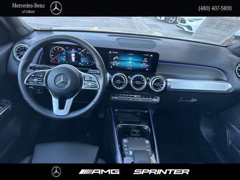 Used 2022 Mercedes-Benz GLB 250 image 20