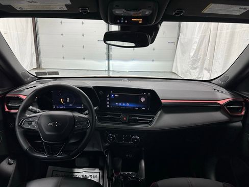 Used 2024 Chevrolet TrailBlazer RS w/ Convenience Package image 40
