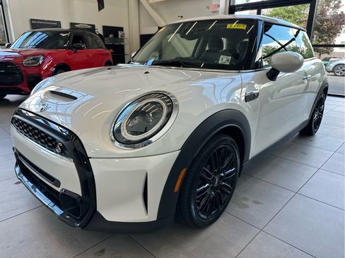 Certified 2024 MINI Cooper S FWD image 1