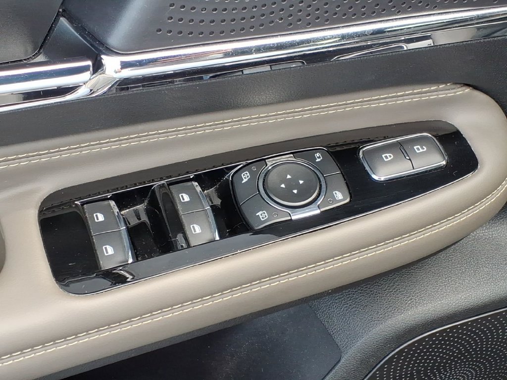 Certified 2023 Lincoln Corsair AWD image 15