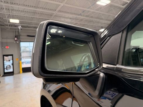 Used 2022 Chevrolet Silverado 1500 High Country w/ Z71 Off-Road Package image 15