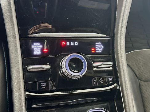 Used 2022 Jeep Grand Cherokee Trailhawk image 25