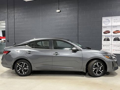 New 2025 Nissan Sentra SV image 5