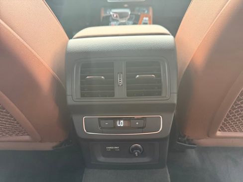 Used 2022 Audi Q5 2.0T Premium Plus w/ Premium Plus Package image 29