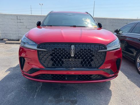 Used 2025 Lincoln Aviator Black Label w/ Jet Appearance Package image 2