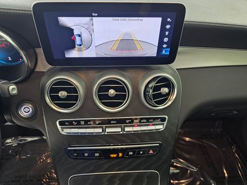 Used 2023 Mercedes-Benz GLC 300 4MATIC Coupe image 22