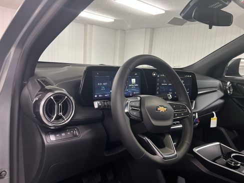 New 2026 Chevrolet Equinox LT w/ LPO, Floor Liner Package AWD/4WD image 45