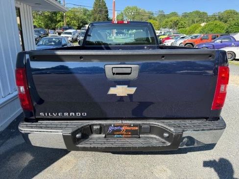 Used 2011 Chevrolet Silverado 1500 W/T RWD image 4