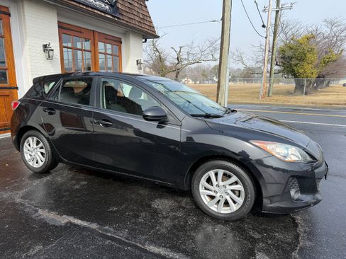 Used 2012 MAZDA MAZDA3 i Touring image 2