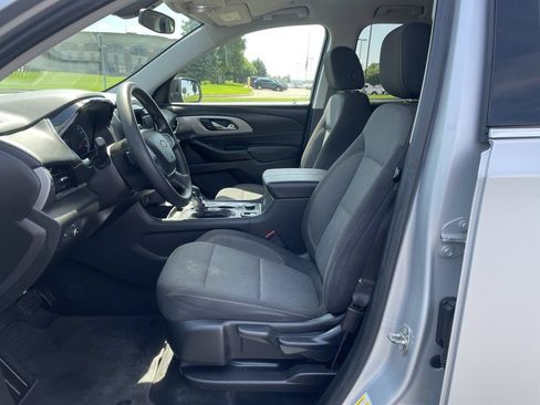 Used 2021 Chevrolet Traverse LS AWD/4WD image 16