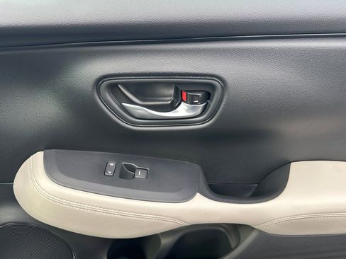 New 2026 Honda HR-V LX image 20