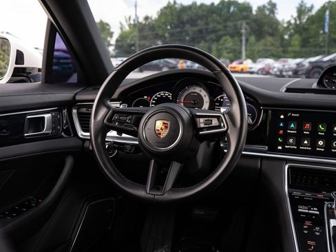 Used 2023 Porsche Panamera 4 w/ Premium Package AWD/4WD image 37