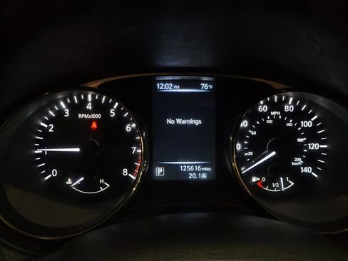 Used 2016 Nissan Rogue S w/ Appearance Package AWD/4WD image 23