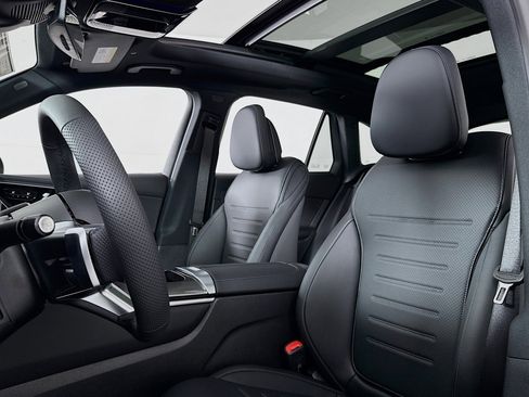 New 2026 Mercedes-Benz GLC 300 image 16