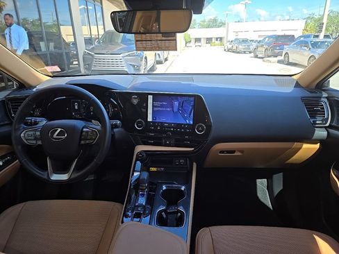 Certified 2025 Lexus NX 250 FWD w/ Premium Package image 17