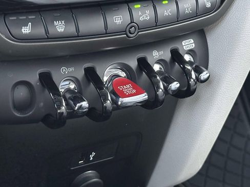 Used 2024 MINI Cooper Countryman S w/ Signature Upholstery Package image 20