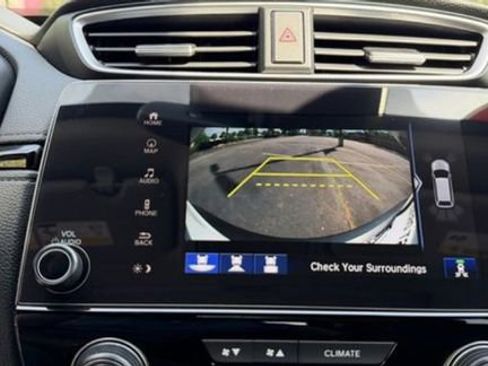 Used 2022 Honda CR-V Touring image 4