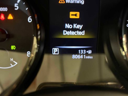 Used 2018 Nissan Rogue Sport SV w/ SV All-Weather Package AWD/4WD image 40