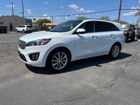 Used 2017 Kia Sorento SX image 10