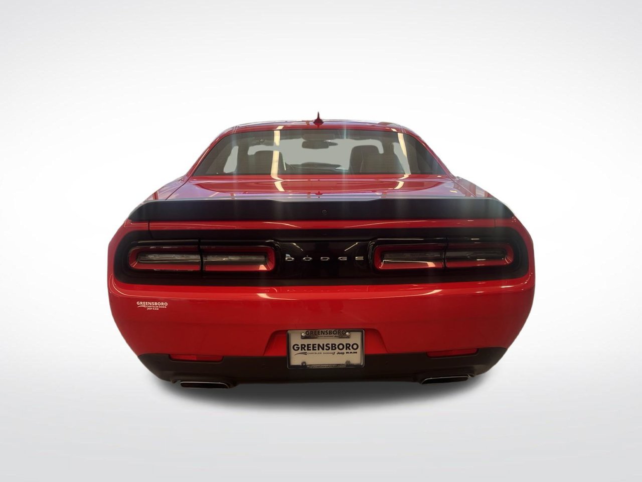 Used 2016 Dodge Challenger R/T Scat Pack RWD image 4