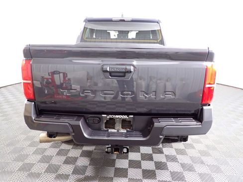 Used 2025 Toyota Tacoma TRD Sport image 15