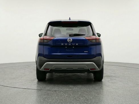 Used 2025 Nissan Rogue SV FWD image 7