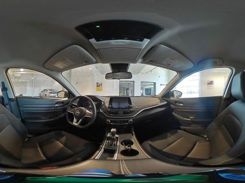 Used 2025 Nissan Altima 2.5 SV image 42