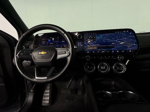 Used 2024 Chevrolet Blazer EV LT image 13