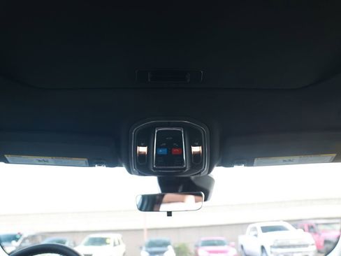 New 2025 Jeep Grand Cherokee Altitude image 27