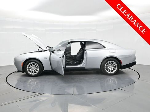 Used 2025 Dodge Charger R/T w/ Quick Order Package 25M R/T image 33