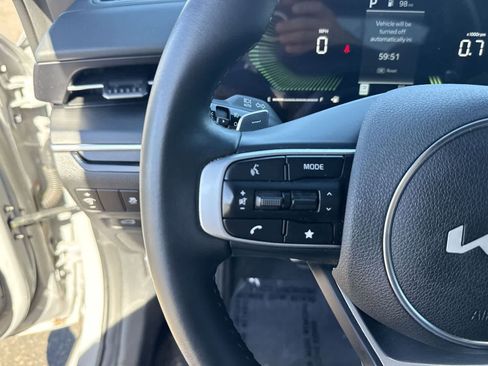Used 2025 Kia K5 GT image 28