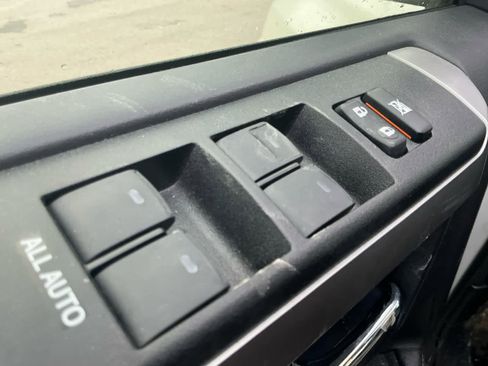 Used 2023 Toyota 4Runner Limited image 19