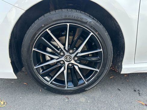 Used 2023 Toyota Camry SE image 12