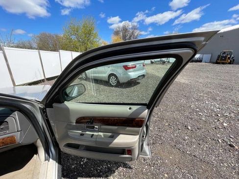 Used 2007 Mercury Grand Marquis LS RWD image 30