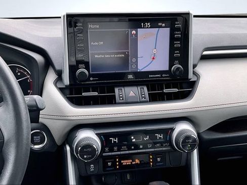 Used 2020 Toyota RAV4 Limited AWD/4WD image 9