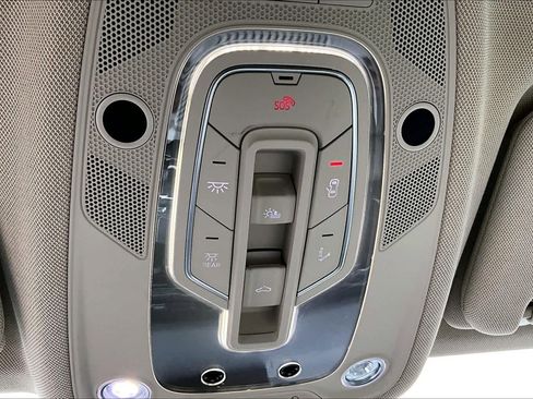 Used 2017 Audi Q7 3.0T Premium Plus image 29