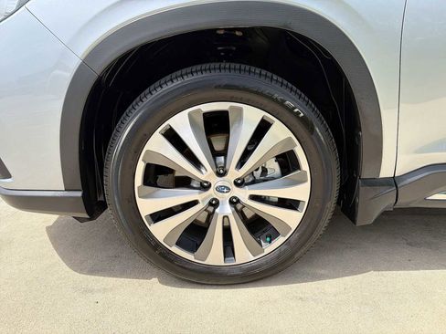 Certified 2022 Subaru Ascent Touring AWD/4WD image 10