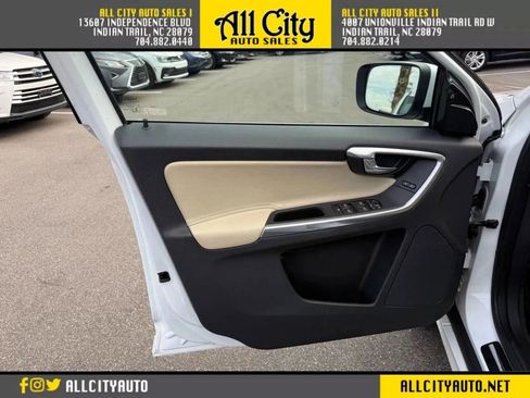 Used 2016 Volvo XC60 T5 Platinum image 13