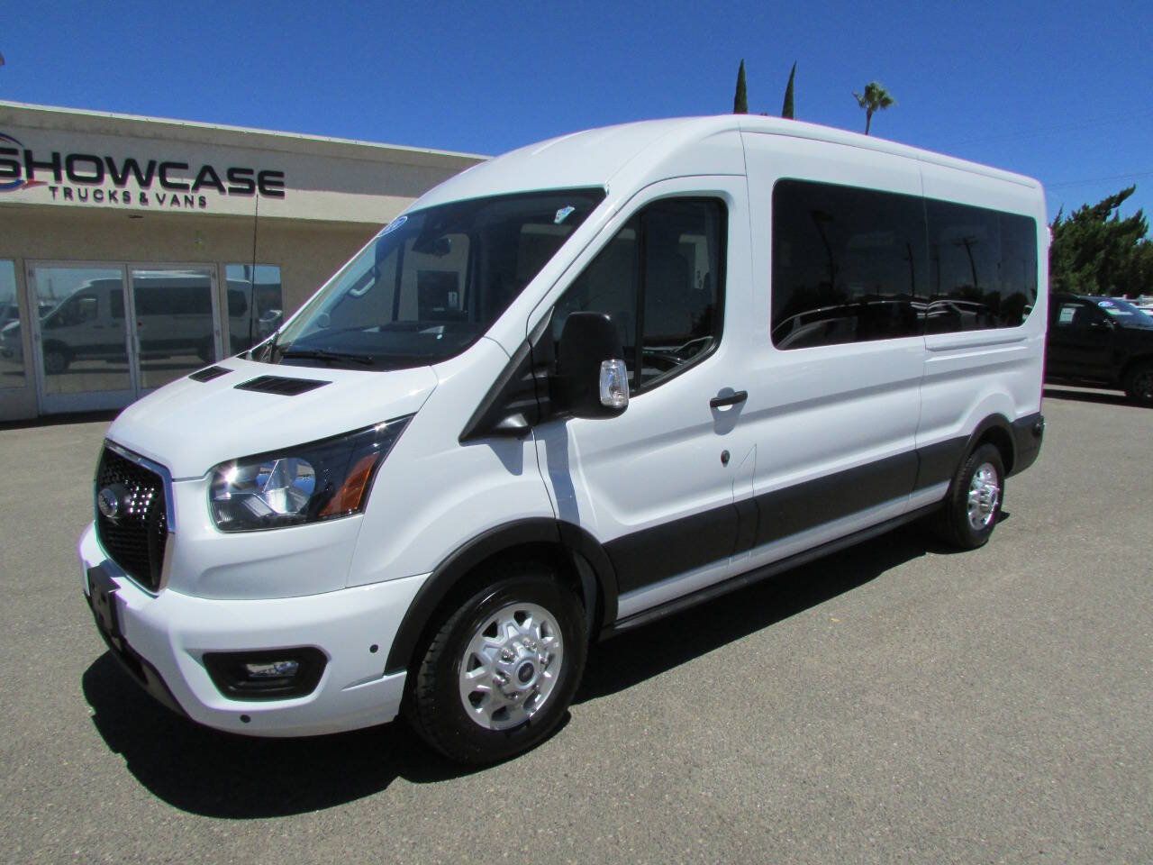 Used 2024 Ford Transit 350 XLT AWD/4WD image 4